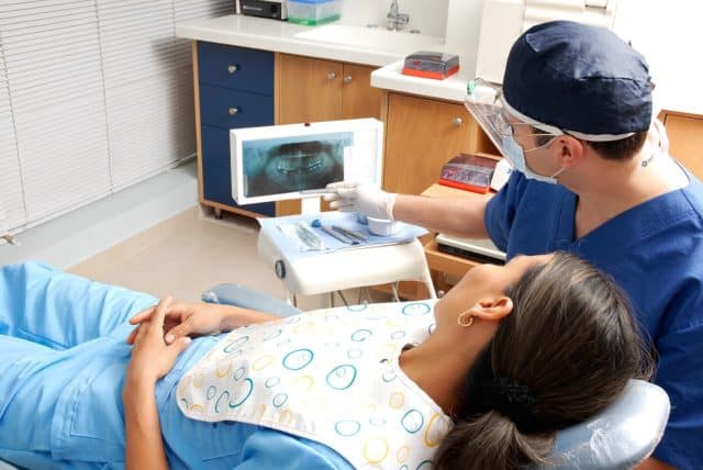 Ортодонтист. Специалист Ортодонт - най-скъпоплатените професии в света.