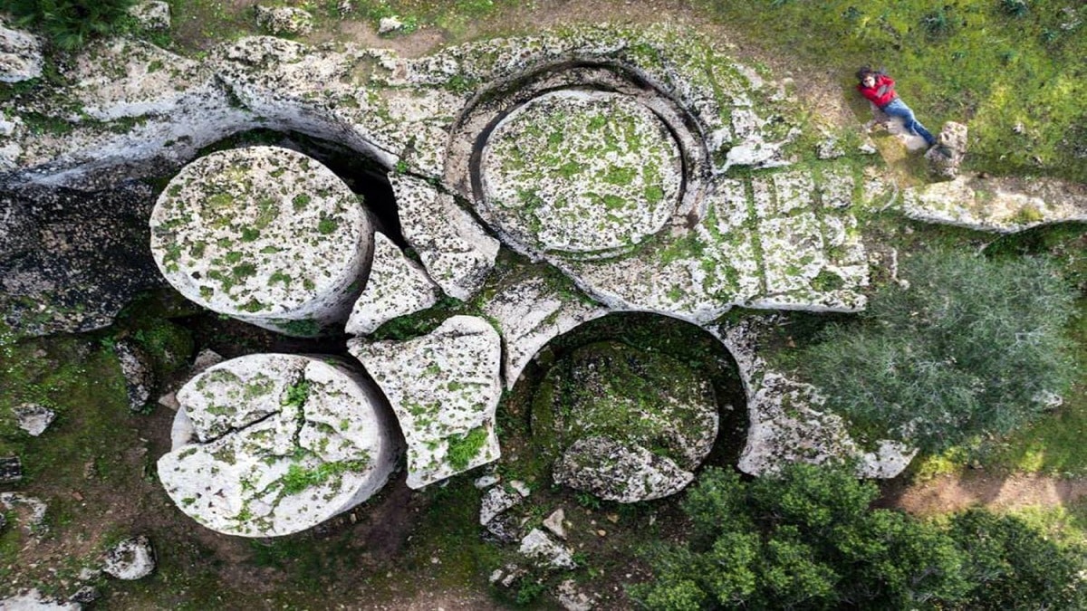 Cave di Cusa – мистерията на древните каменни колони на